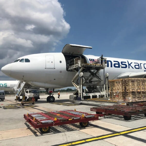 Rokupack-AirFreight-1